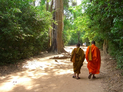 two-monks-and-a-woman (1)